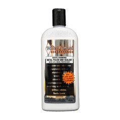 White Diamond Metall-Politur und Versiegelung in weier 355ml Flasche mit schwarzem Deckel.