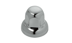 Eine glnzende Radmutterkappe aus Edelstahl auf weiem Hintergrund.