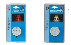 Zwei Verpackungen fr Poppy Lufterfrischer-Beleuchtung. Eine zeigt rotes, die andere weies LED-Licht.