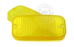 Gelbe, rechteckige Ersatzglser mit Befestigungslchern fr Talmu "Schwedenleuchten" auf weiem Hintergrund.