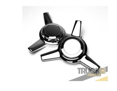 Paar glnzender, verchromter 3-Speichen-Spinner fr LKW-Rder.