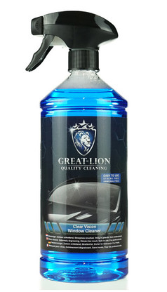Blaue Great-Lion Fensterreiniger Flasche mit schwarzem Sprhkopf. Beschriftung: Clear Vision Window Cleaner.