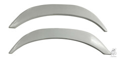 Ein Paar unlackierte, hellgraue GFK Kotflgelverkleinerungen fr LKW.