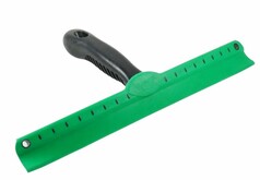 Grner Vikan Scheibenabzieher mit weicher Gummilippe und schwarzem Griff.