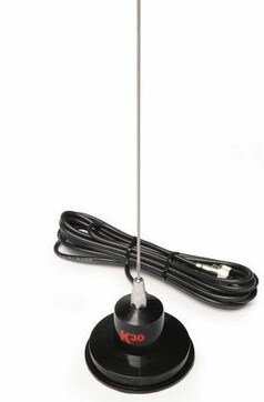 K30 CB Magnetfuantenne mit schwarzem Magnetfu, Edelstahlstrahler und Kabel.