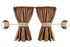 Braune Rundumgardinen aus Wildlederimitat mit heller Bordre und passenden Haltebndern.